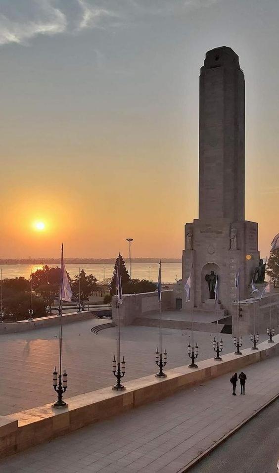 Apartamento Con Vista Al Rio Parana, A Cuadras Del Monumento A La Bandera! Rosario! Rosario